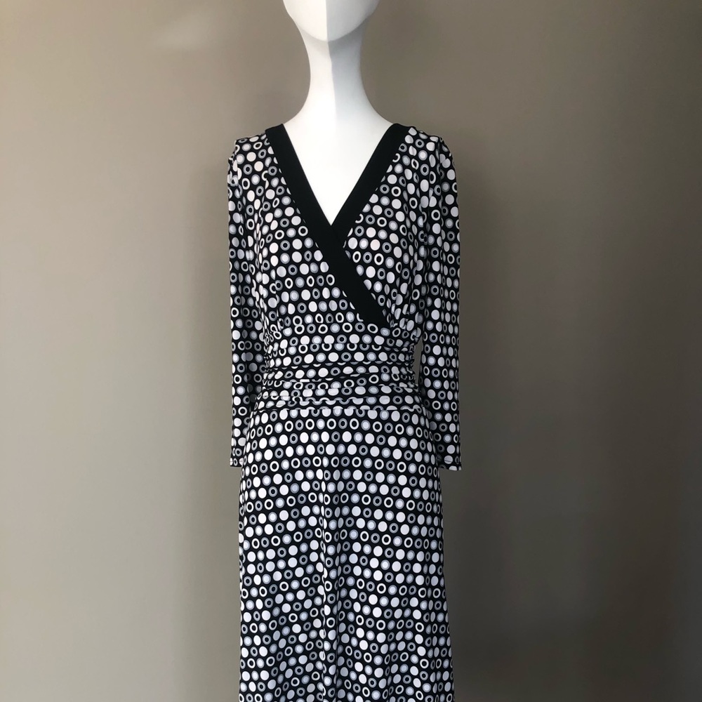 Polkadotted Sandra Darren dress